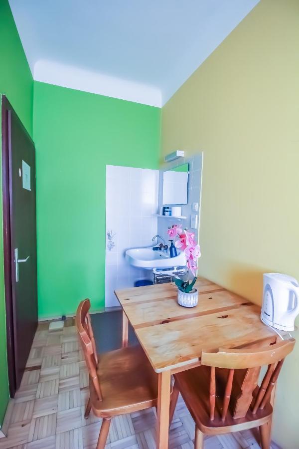 Economic 2Sb Apartment In Lively Area Vídeň Exteriér fotografie